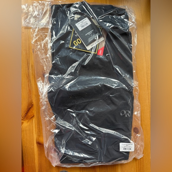 Outdoor Research Women’s Archangel Bibs (BLACK) - Picture 2 of 12